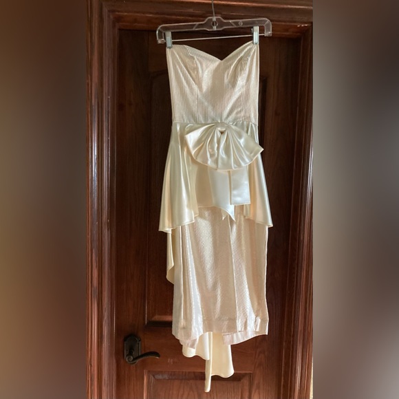 Robe Sans Bretelles Fourrée Frederick’s Of Hollywood – Taille 10, Couleur Saumon/rouille